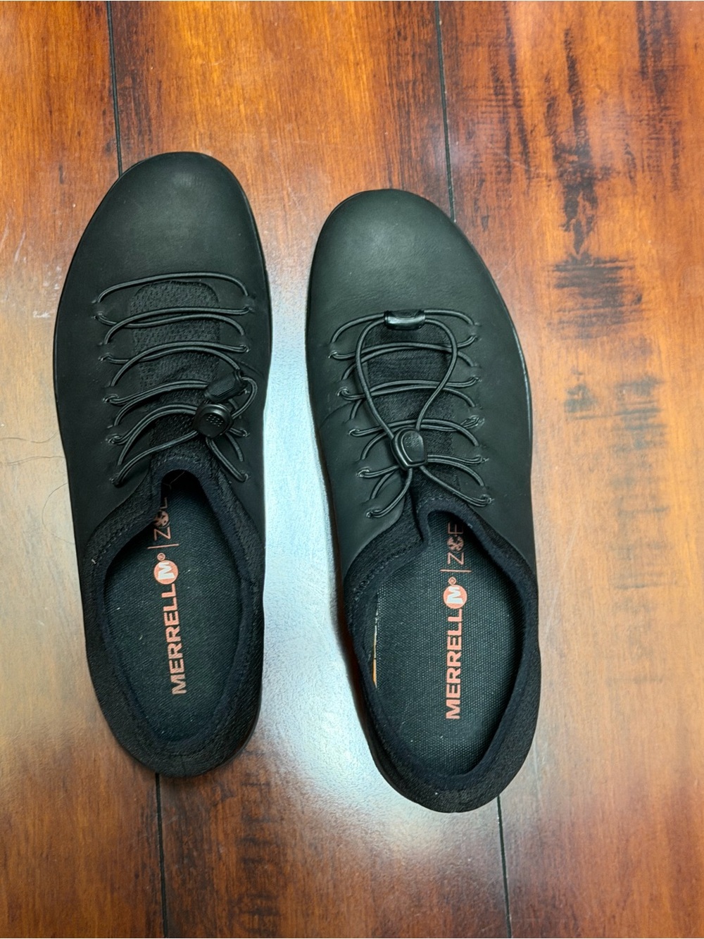 Merrell women Black Slip-On Lace-Adjust Sneakers, Sz 8, NEW